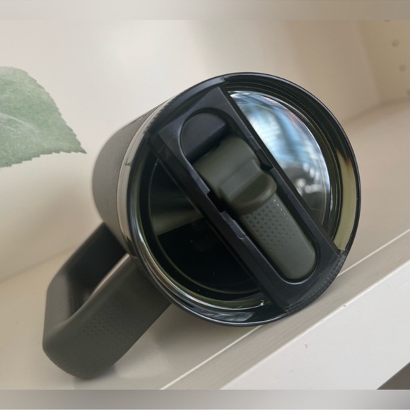 🎉LAST CHANCE🎉Stanley 30 oz. Quencher ProTour Flip Straw Tumbler Cypress - Picture 8 of 9